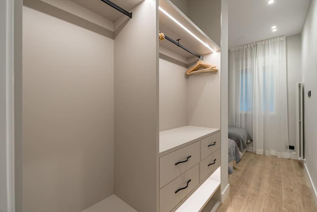 Centro XIII Calle De La Paz 2Br 2Bh Madrid Extérieur photo